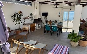 Beach House Oasis Villa Livak
