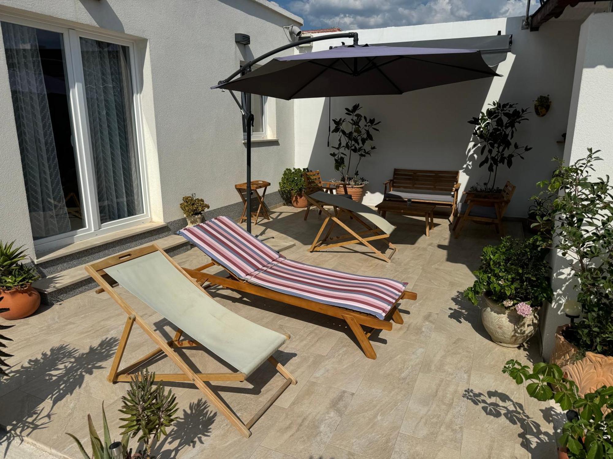 Beach House Oasis Villa Livak Kaštela Exterior foto